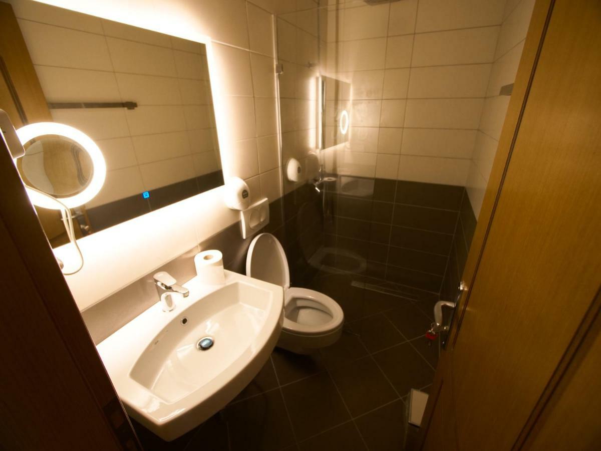 Hotel Lahuta Bajram Curri Eksteriør billede